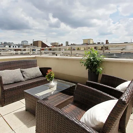 Park Apartmanhotel 4*