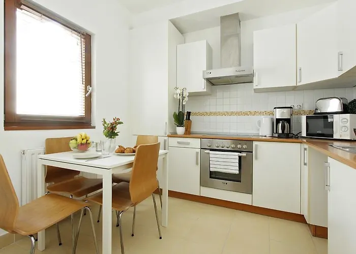 מלון דירות Park 4*