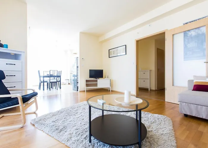 Park מלון דירות 4*